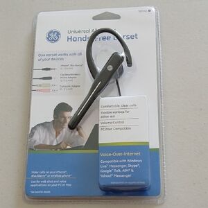 Universal Bluetooth Headset - Black